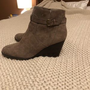 Market & Spruce Booties